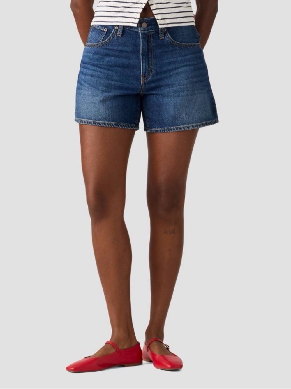 Levi's 550 Relaxed Fit Jean Shorts - Light Blue with Tan Patch